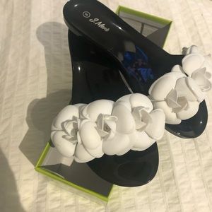 Black & White flip flops